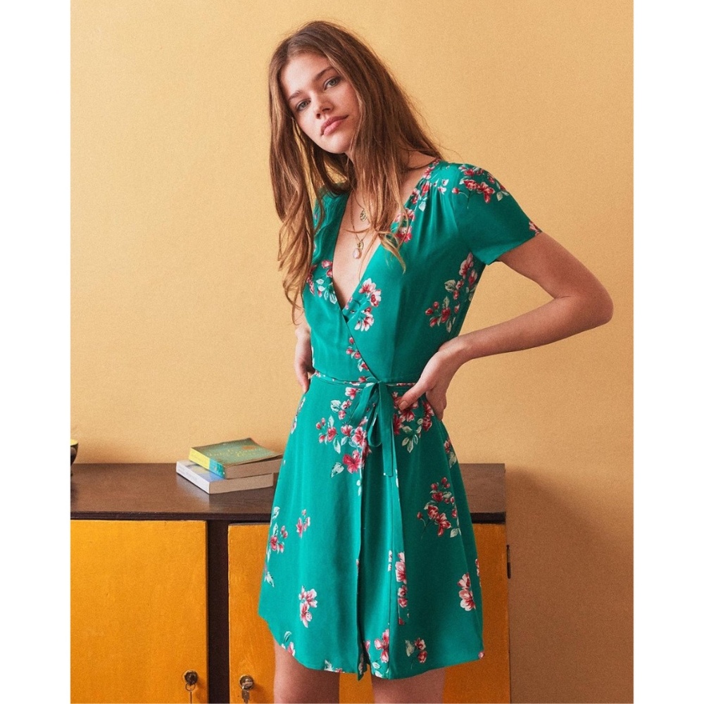 Sezane Bouquet Vert Anastasia Silk Floral Mini Wrap Dress Green Size 34 US 2 XS